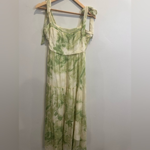 Line & Dot Palm Maxi Dress - Picture 2 of 4